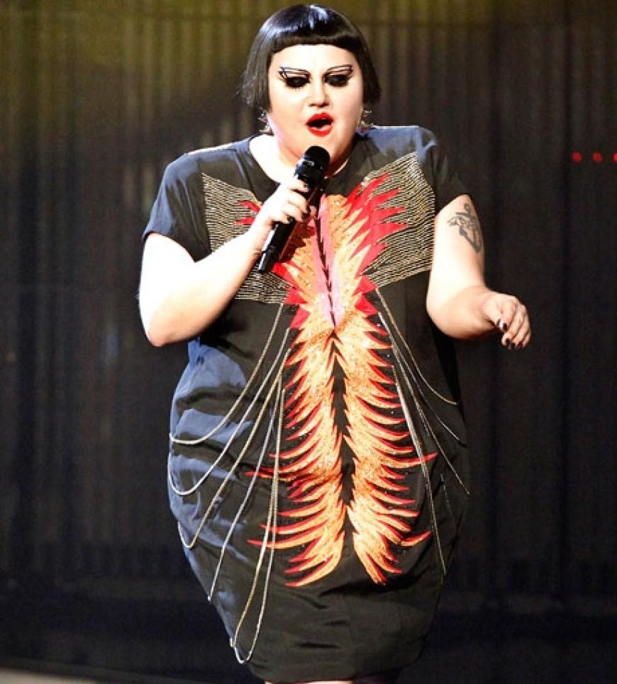 Energiegeladen: Diese Dame sorgte auf der Bühne für eine fulminante Show: Beth Ditto performte mit ihrer Band