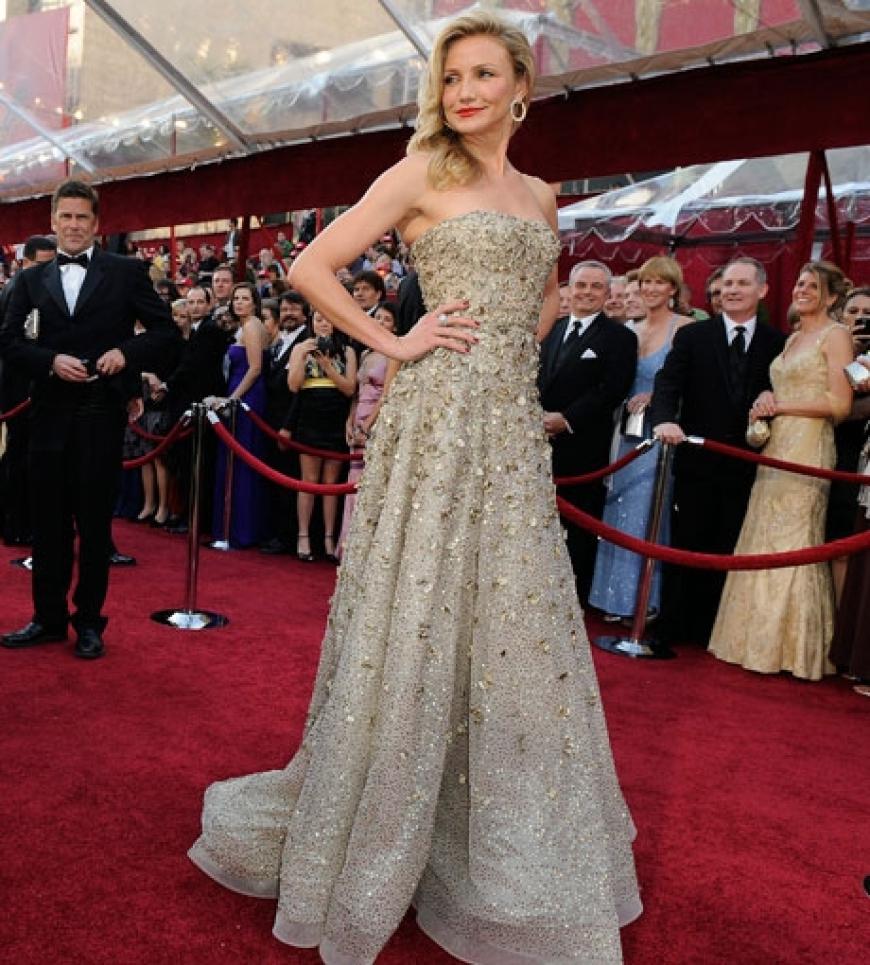 Die blonde Schönheit bezauberte alle Anwesenden mit einer Oscar de la Renta-Robe aus der kommenden Herbst-Saison