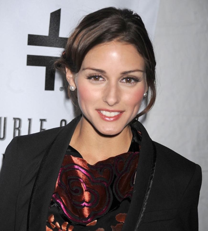 Reality-Starlet Olivia Palermo schwört bei Veranstaltungen stets auf ihre unechten Begleiter an den Augenlidern