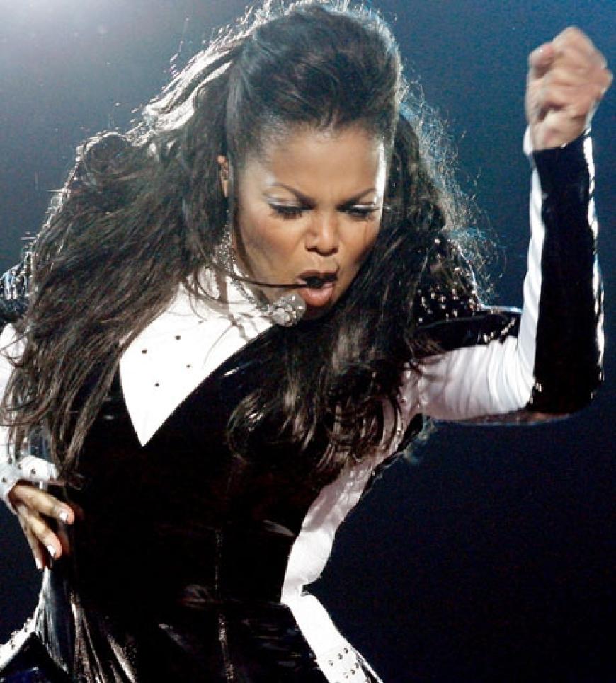 Janet Jackson gibt auf der Bühne Vollgas!