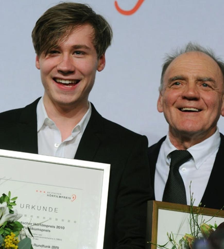 Zwei Preisträger des Abends: David Kross nahm den Publikumspreis für