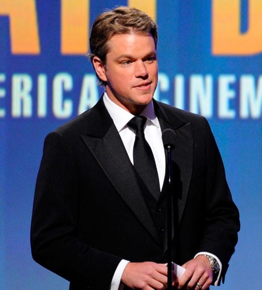 Matt Damon bedankt sich bei den vielen Gästen. Der Preis wird jährlich an einen Schauspieler für seine außergewöhnlichen Leistungen und sein besonderes Engagement für seine Arbeit verliehen