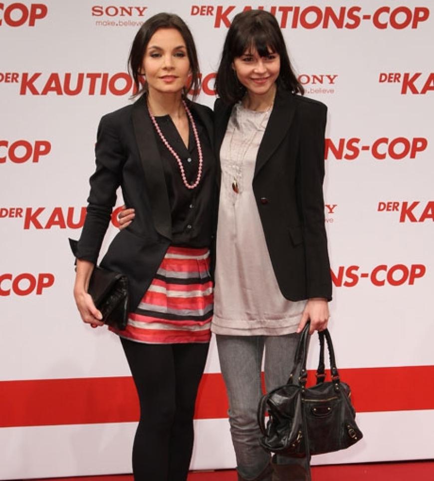 Nadine Warmuth und Susan Hoecke wollten auch mal einen Blick auf Gerard Butler werfen