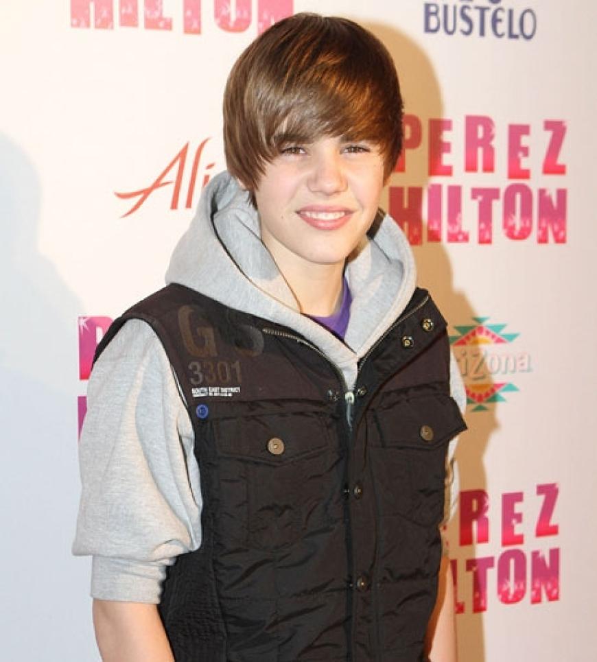 Justin Bieber hatte hingegen weniger Lust auf skurrile Outfits und blieb lieber leger