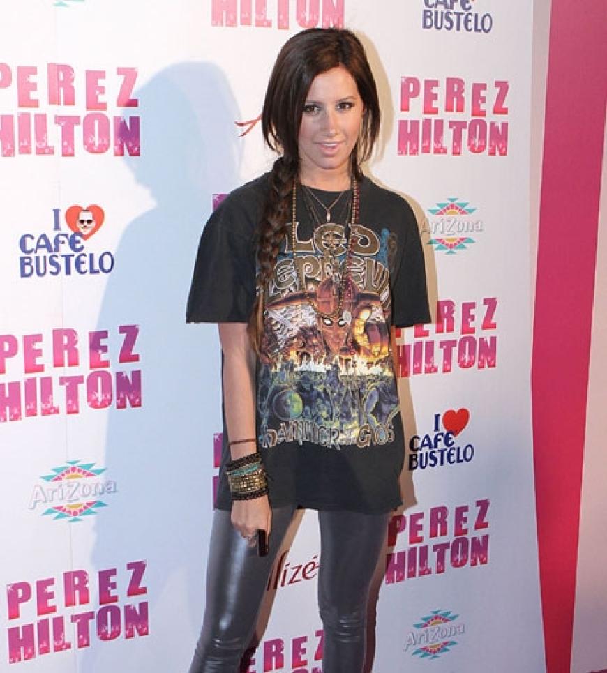 Wer es sich mit Perez Hilton nicht verspielen will, kam zur Party. So wie Schauspielerin und Sängerin Ashley Tisdale