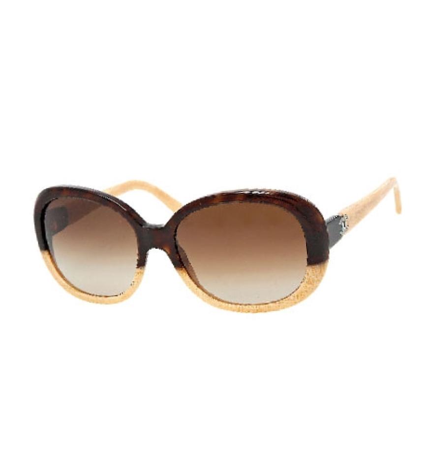 Rahmenprogramm: Extravagant geschwungener Metallrahmen von Victoria Beckham Eyewear, ca. 340 Euro
