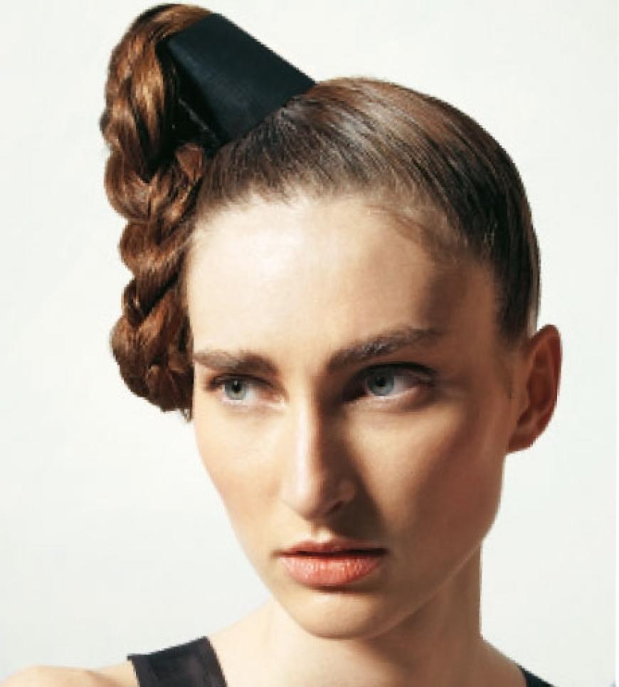 Egal, für ´welche Stylingvariante
Sie sich entscheiden, die Extensions halten wirklich nur dann gut, wenn die ´Haar´struktur stimmt. Das heiÃt, sie sollte leicht