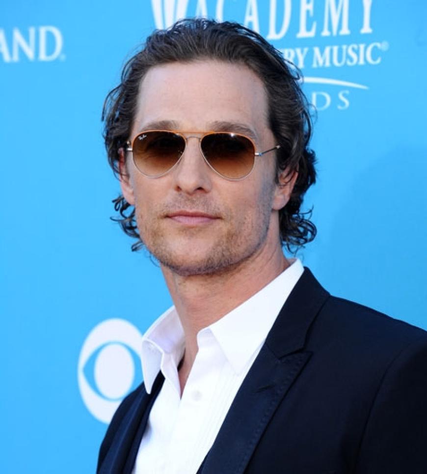 Matthew McConaughey mit cooler Ray Ban