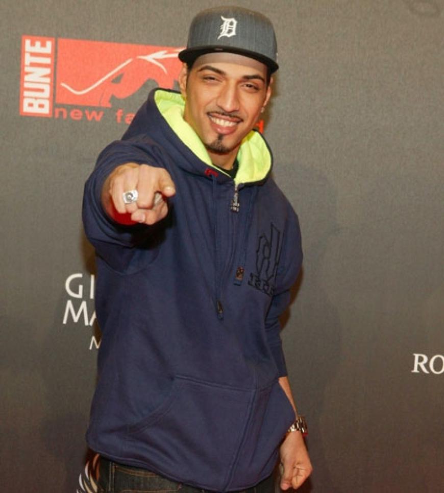 Kaum zum Superstar gekürt, ist Mehrzad Marashi schon prominenter Gast auf vielen VIP-Veranstaltungen. Doch statt Anzug und Krawatte bevorzugt der Hamburger lieber Kapuzenpulli und Baseball-Cap