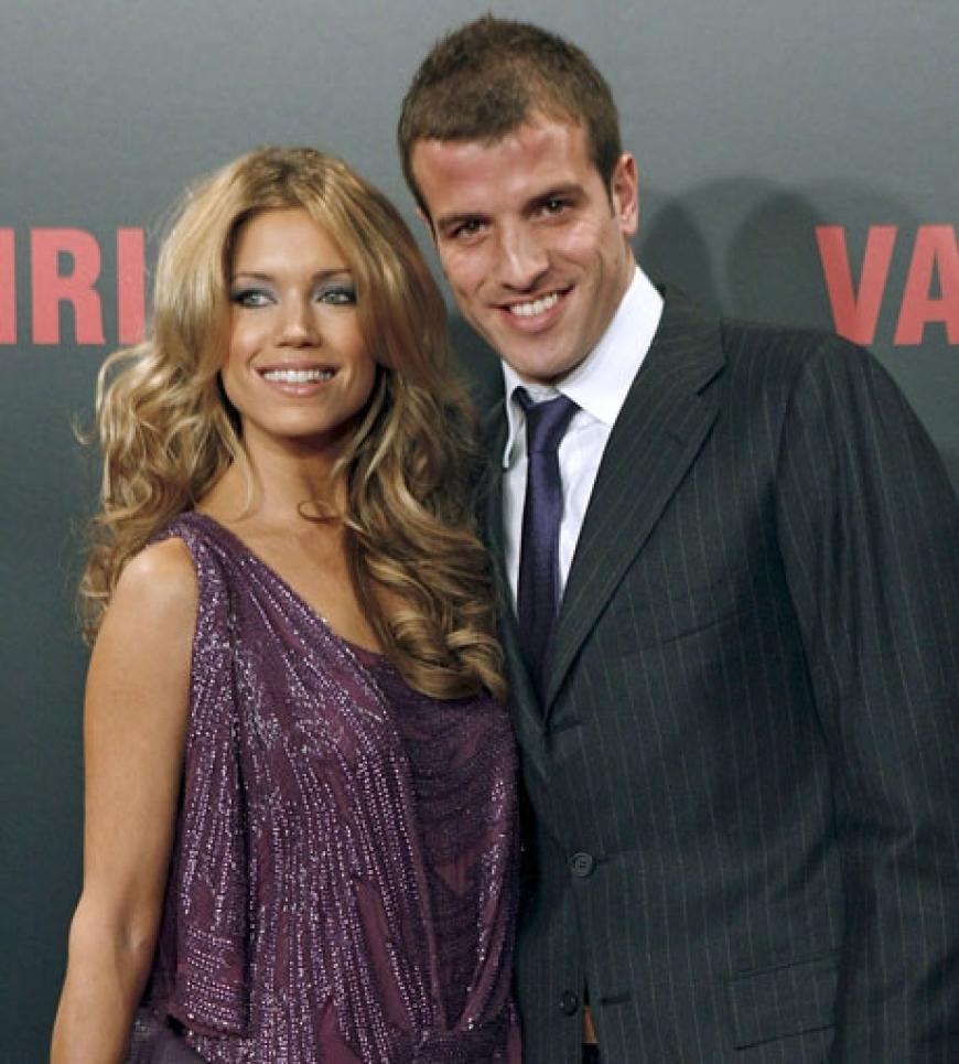 2008 wurden Fußballer Rafael van der Vaart und seine hübsche Frau Sylvie mit dem Preis ausgezeichnet