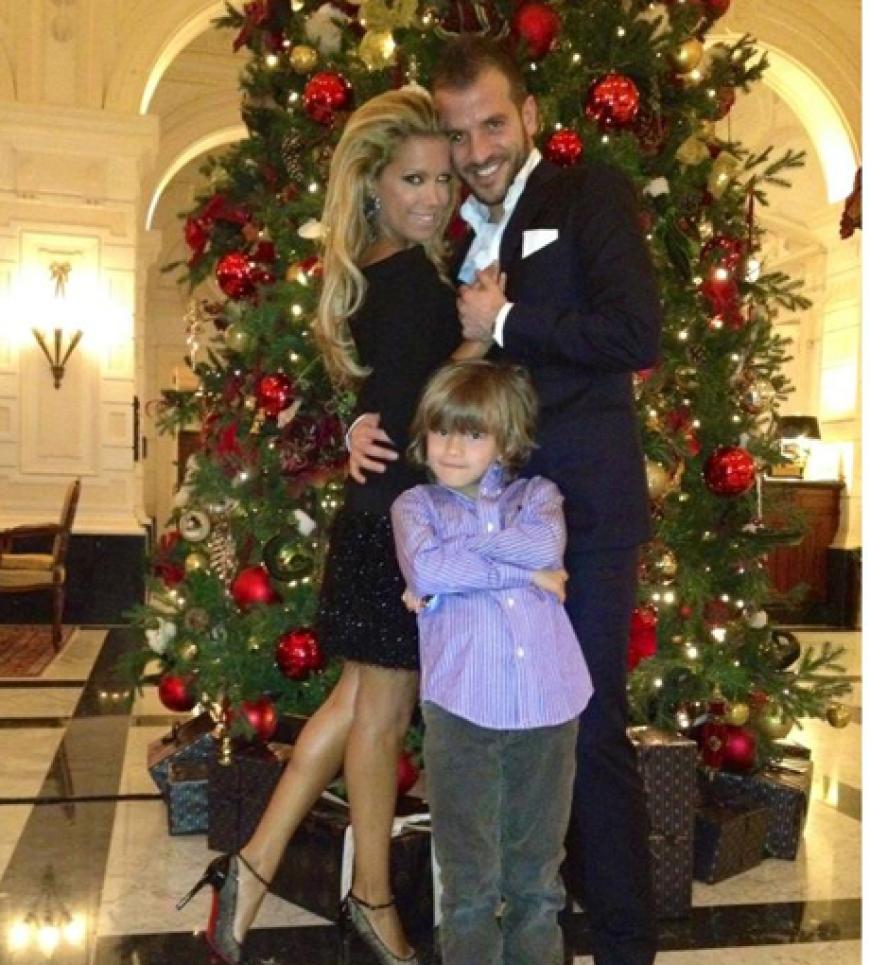 Auch die van der Vaarts wünschen: Merry Christmas!