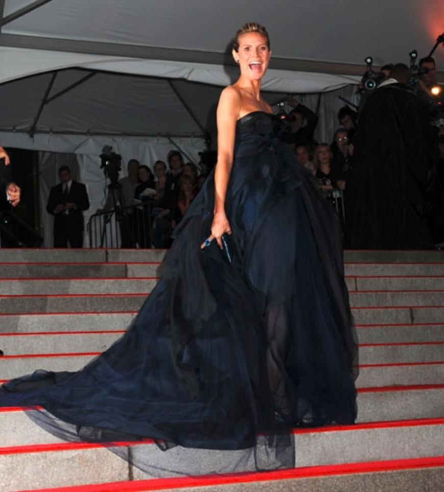 Heidi Klum präsentiert Haute-Couture-Schwangerschaftsmode