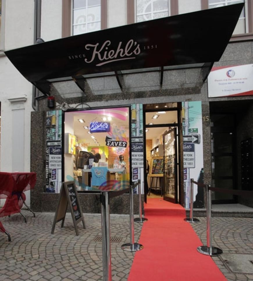 Nach den Flagshipstores in Berlin und Köln eröffnete Kiehls am 18. Mai 2010 einen dritten Store in Frankfurt