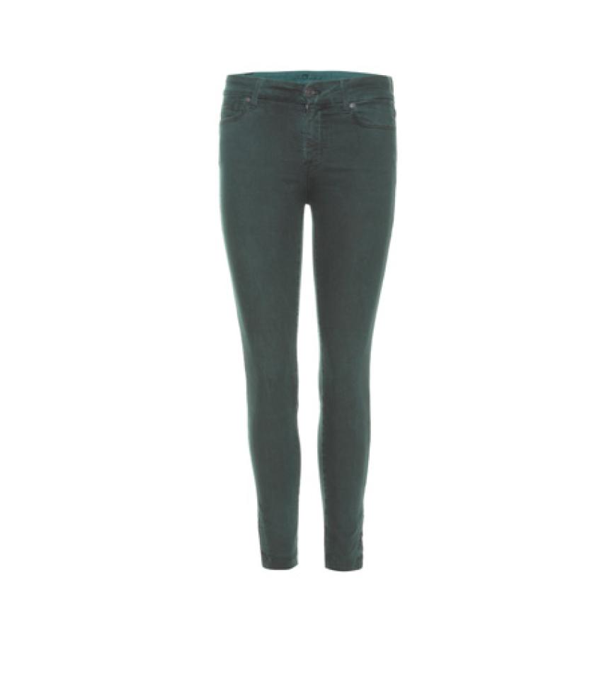 So Skinny und so bequem! Pants von 7 for all Mankind über mytheresa.com, ca. 240 Euro