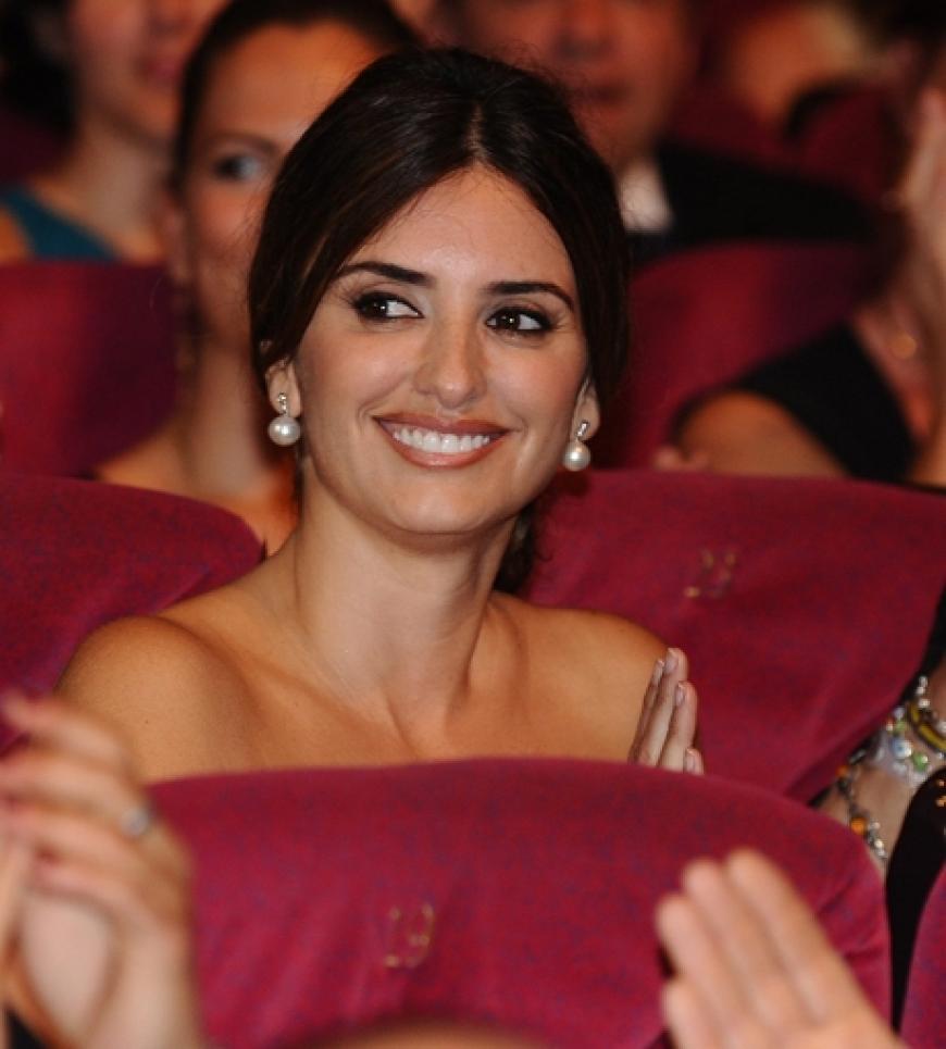 Seine Freundin Penelope Cruz klatschte im Publikum Beifall