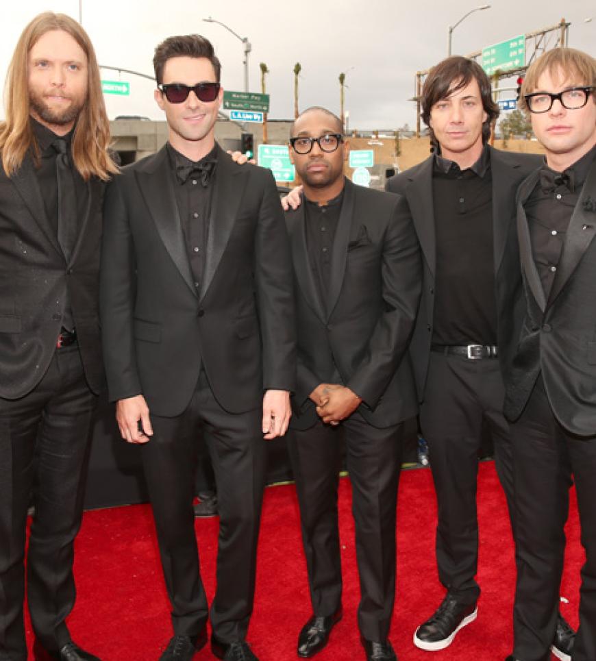 Die Jungs von Maroon 5 im schicken Zwirn: James Valentine, Adam Levine, PJ Morton, Matt Flynn und Mickey Madden