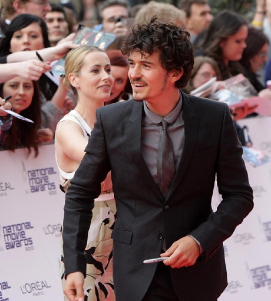 Orlando Bloom sorgte für absolute Fanhysterie am roten Teppich. Vor allem weil er ohne seine Verlobte, Topmodel Miranda Kerr, kam