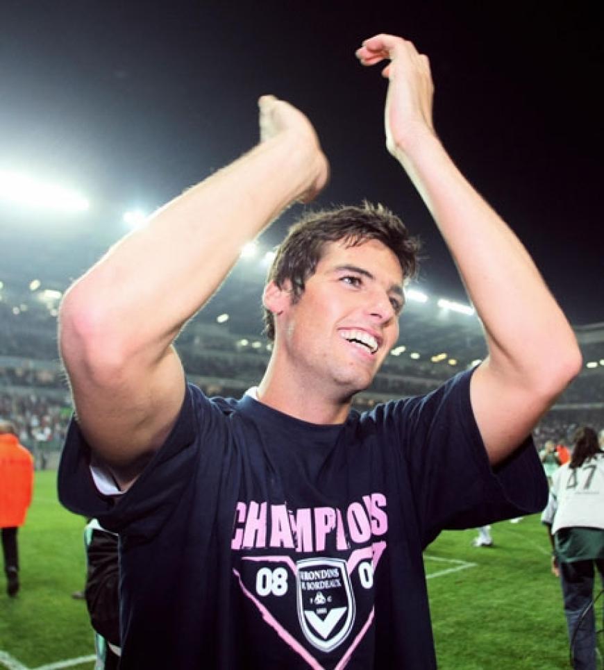 Er sieht aus wie ein Model - und steht auch auf eins. Seit einem Jahr ist der 23-jährige Yoann Gourcuff mit Marie Steiss, der Tochter des früheren französischen Premierministers Dominique de Villepin, liiert