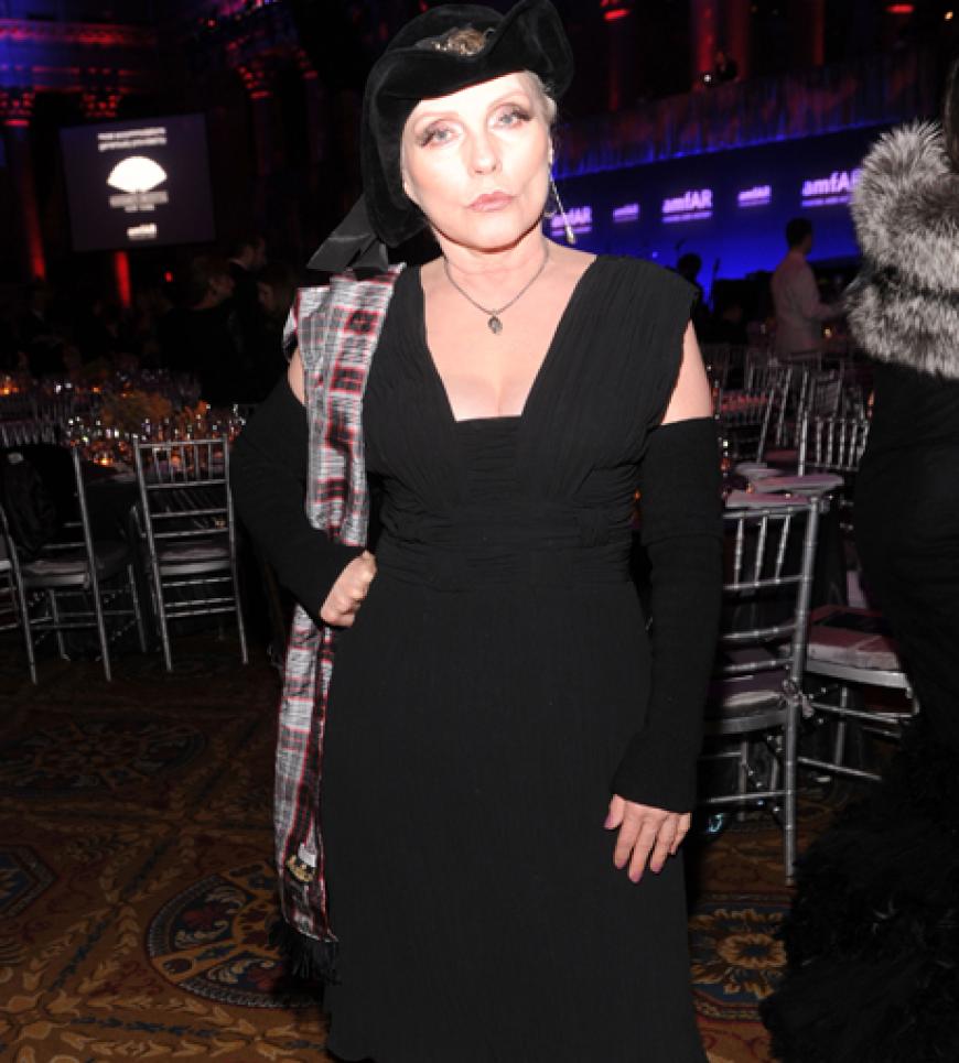 Deborah Harry konnte kein Lächeln entlockt werden. Schade! (Oder lag es vielleicht am Botox?)