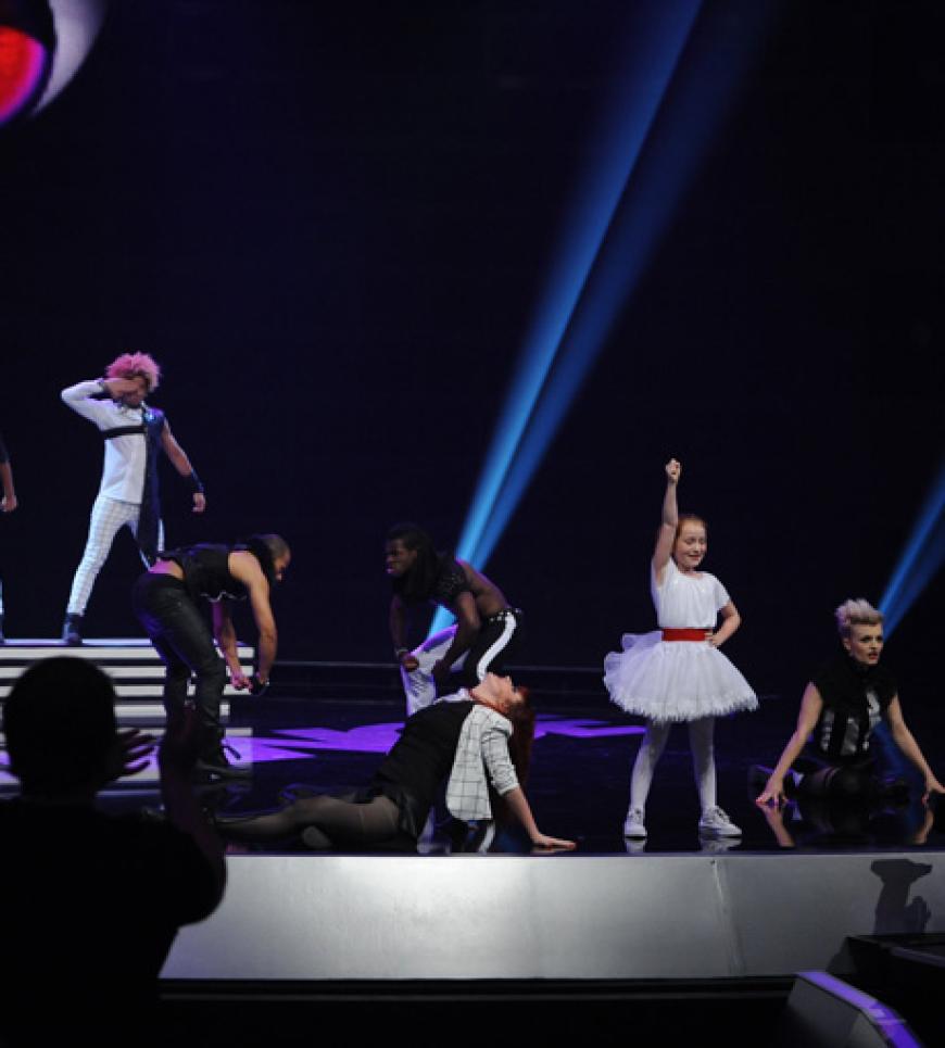 Die 8-köpfige Kombo tanzt New Style und Urban Styles. Sie standen bereits mit Flo Rida und Culcha Candela gemeinsam auf der Bühne