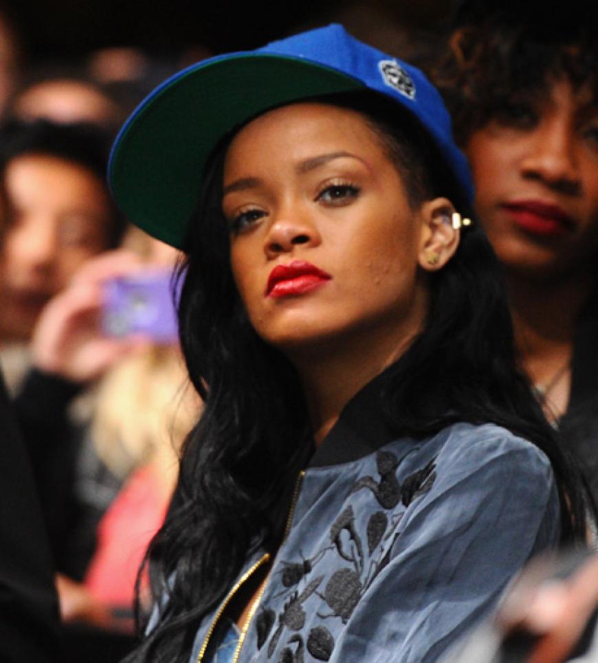 Skeptischer Blick: Rihanna