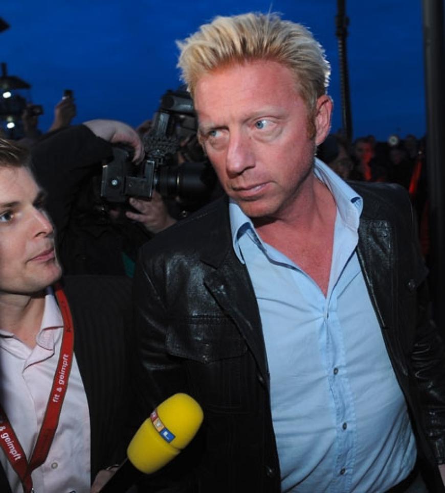 Boris fachsimpelt vor den RTL-Kameras
