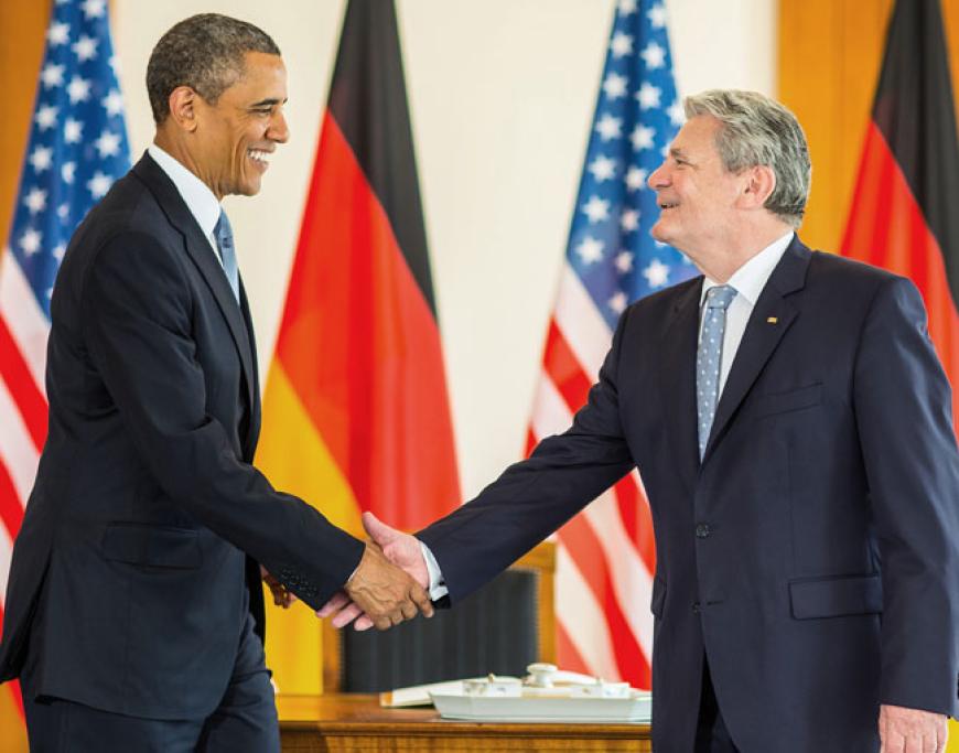 Der Präsident der Vereinigten Staaten Barack Obama ist auf Staatsbesuch mit seiner ganzen Familie in Berlin. Bundespräsident Joachim Gauck heißt ihn herzlich willkomen