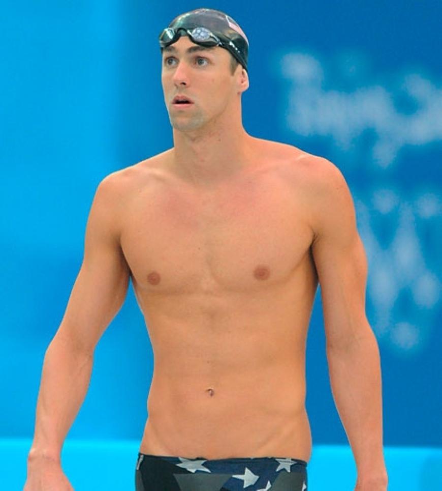 Platz 8: Michael Phelps! Der Olympia-Gewinner zeigt gerne seinen durchtrainierten Körper
