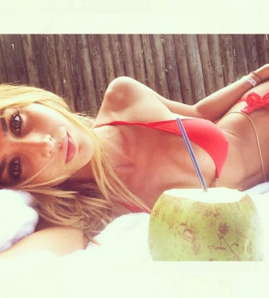 Ann-Kathrin Brömmel setzt sich gern sexy in Szene