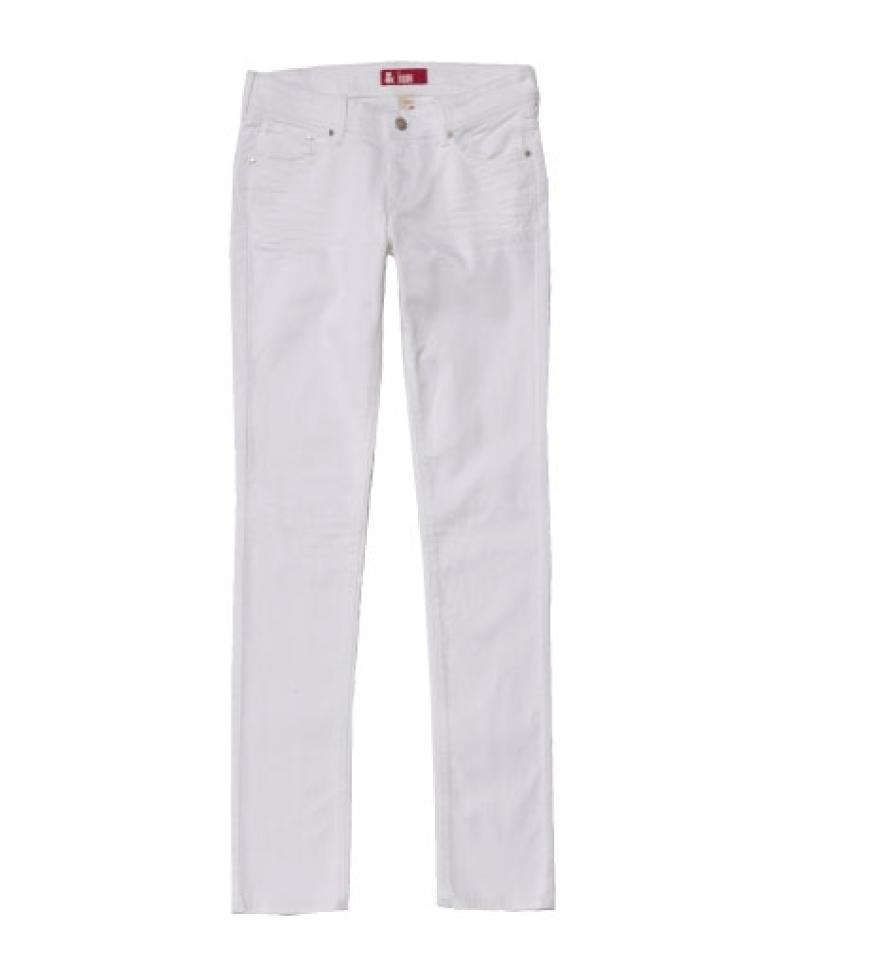 White Denim: Pur in schmaler Silhouette von H&M, ca. 40 Euro