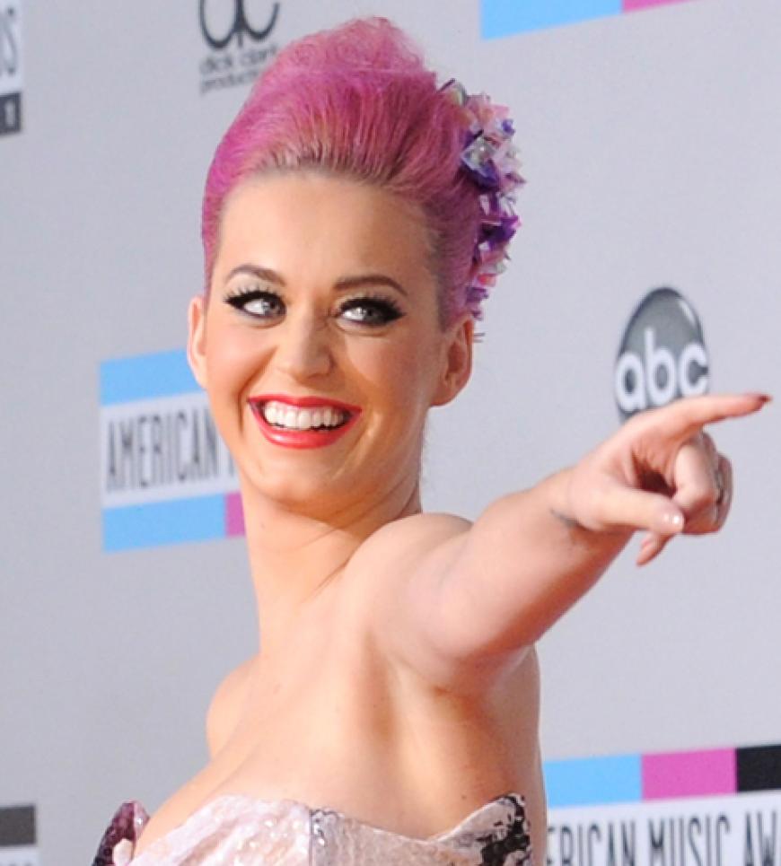 Katy Perry zeigte sich äußerst gut gelaunt. Für die Awards unterbrach sie sogar ihre Tour