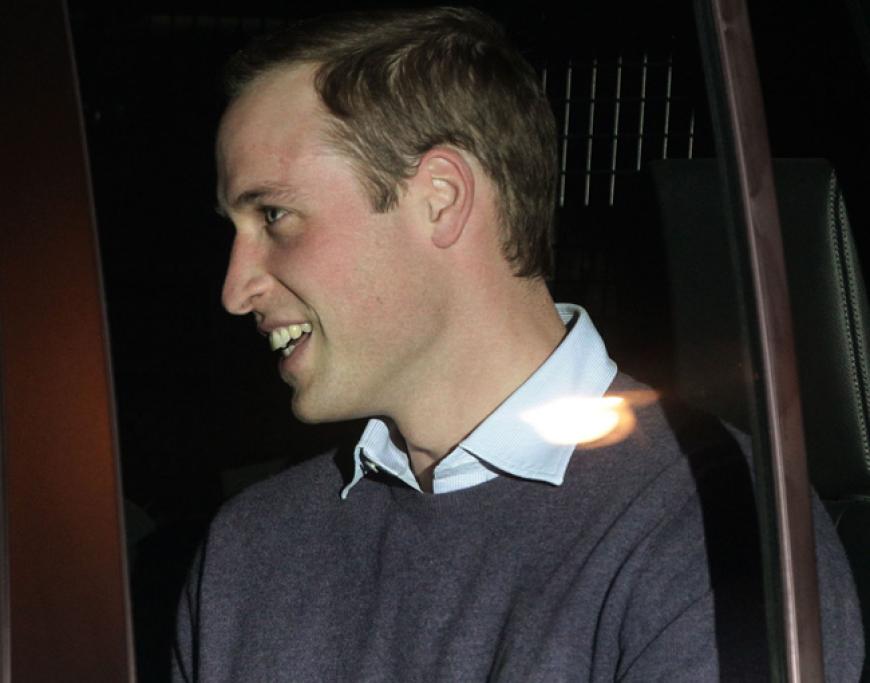 Auf Schritt und Tritt wird Prinz William verfolgt. Doch er kann noch lachen