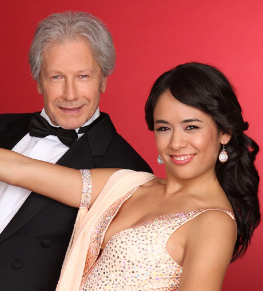 Die Tanzpaare auf einem Blick: diese Promis versuchen in diesem Jahr den Titel zu holen. Aber wer schafft es bis zum Schluss? Vielleicht Schauspieler Bernd Herzsprung mit seiner Partnerin Nina Uszkureit?