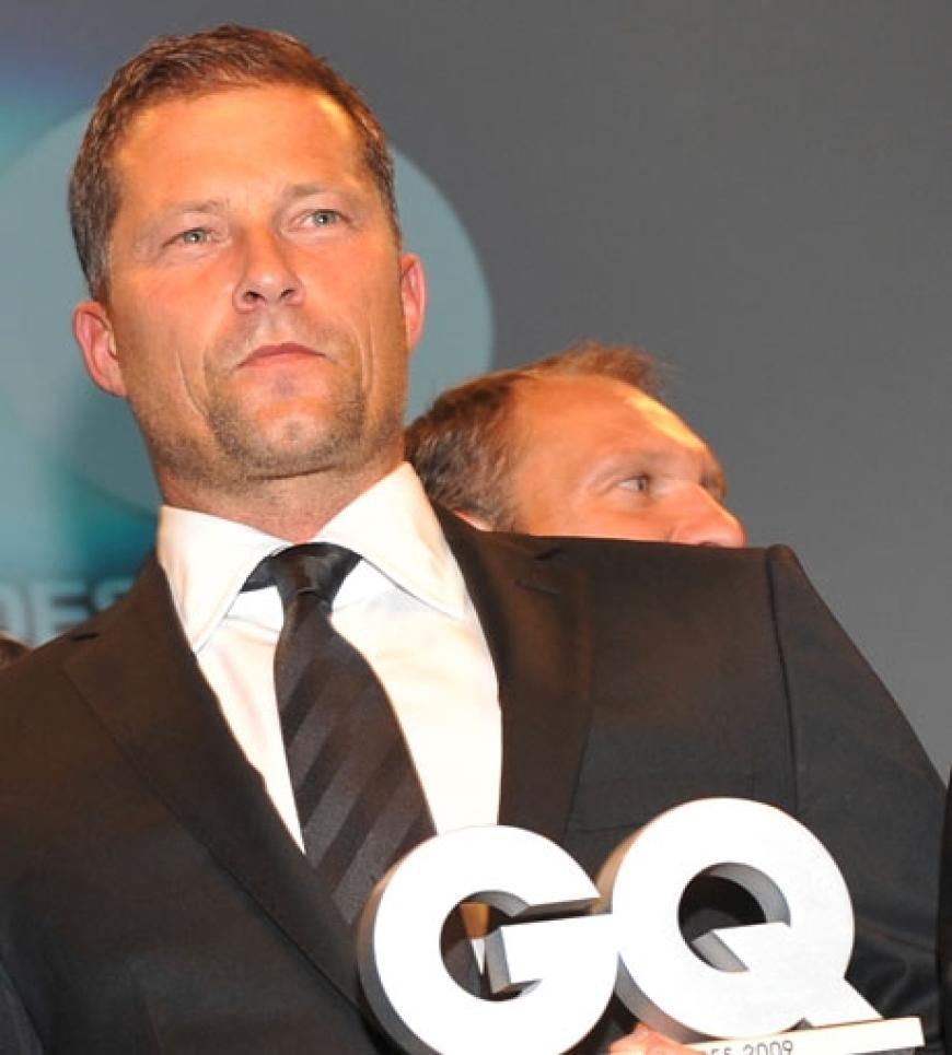Til Schweiger hält seinen Preis als