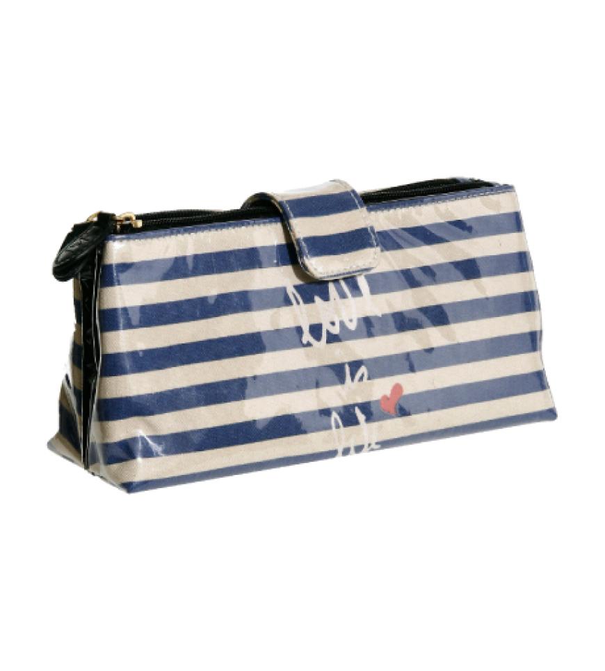Beauty Bag von Diane von Furstenberg über beachfashionshop.com, ca. 65 Euro