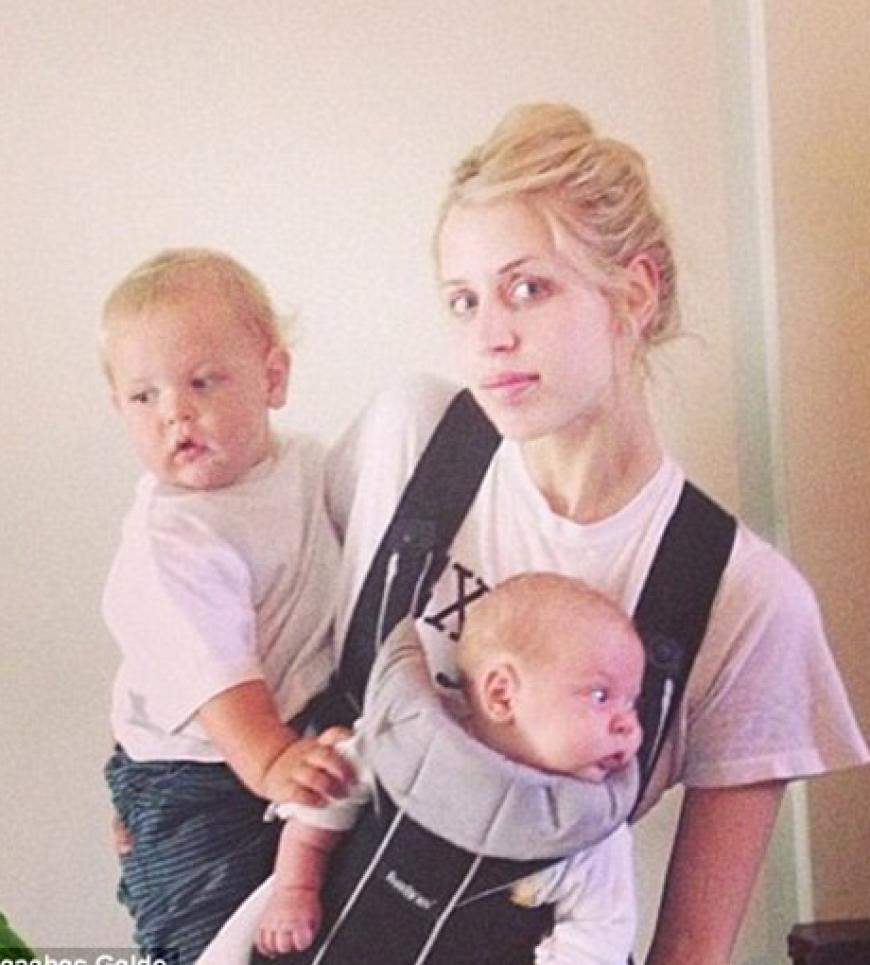 Peaches mit Astala (l.) und Baby Phaedra