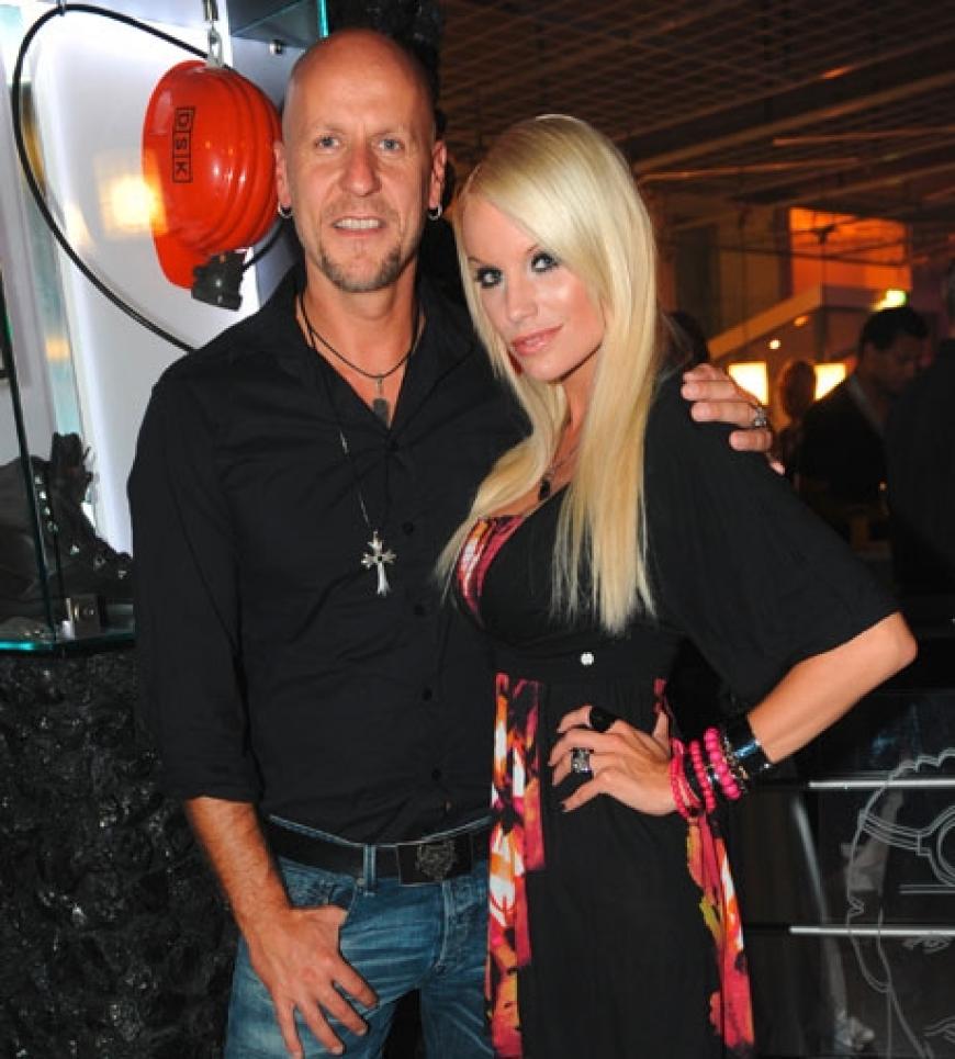 Nach dem Spiel gab es noch eine kleine After-Show-Party in einem Club der Schalke Arena. Mit dabei: Gina-Lisa Lohfink