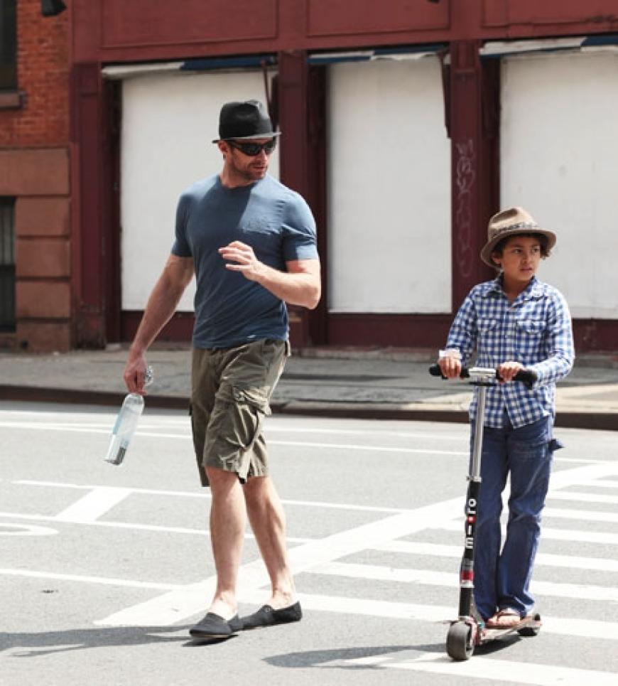 Zum perfekten Glück adoptierte das Ehepaar Jackman einen Sohn und eine Tochter