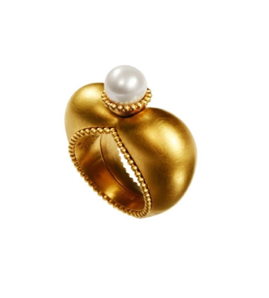 Große Liebe! Herzförmiger Ring von Amala, ca. 500 Euro
