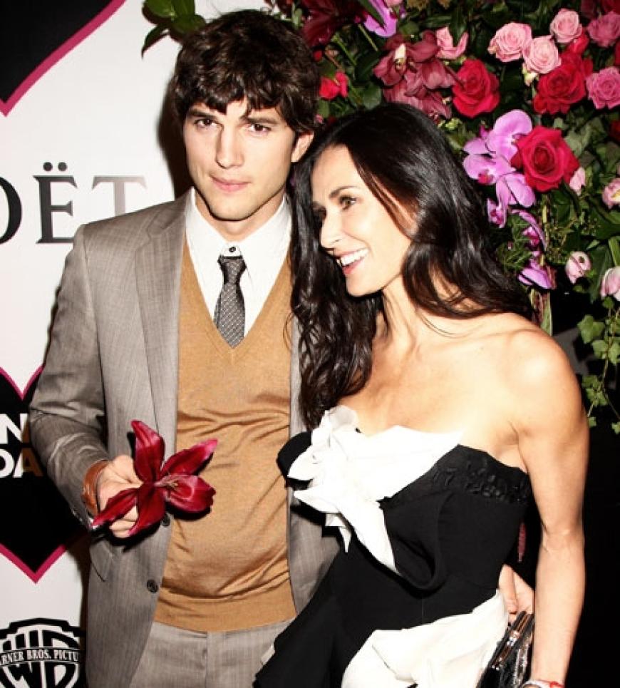 Zur Hochzeit bringt man Blumen: Demi Moore und Ashton Kutcher wären auch auf unserer Feier gerngesehene Gäste