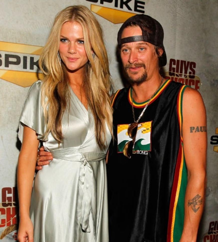 Womanizer: Kid Rock posiert mit Brooklyn Decker, die mit der