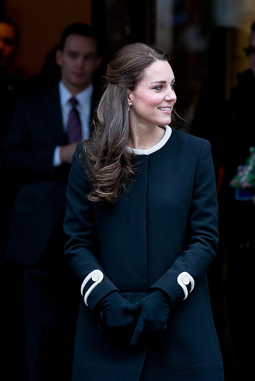 Mit ihrem eleganten Look verzaubert Kate im Dezember 2014 New York.