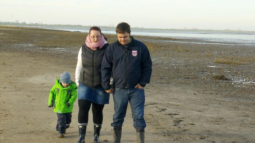 Auch bei Markus und Nicole hat es gefunkt. Der Bauer besucht die alleinerziehende Mutter und ihren Sohn Marvin in Norddeutschland.