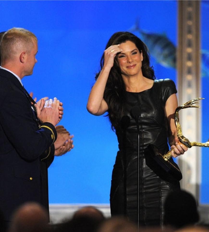 Standing Ovations für eine tolle Frau. Bei der Dankesrede scherzte die 45-Jährige: