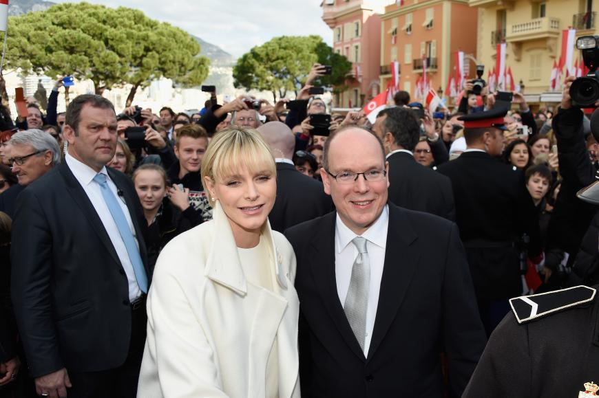 Wieder werden Charlène und Albert von der Menge bejubelt werden. Die Taufe wird sogar live im TV übertragen.