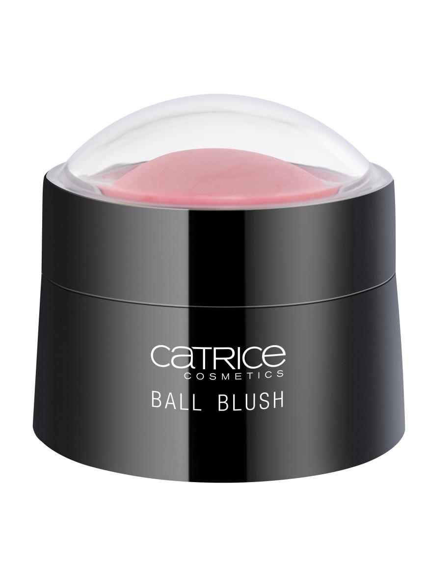 „Ball Blush“ aus der „Doll’s Collection“ von Catrice, ca. 4 Euro, limitiert