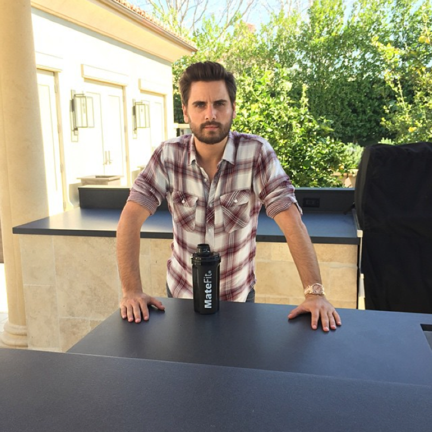 Scott Disick hat seinen Entzug vorzeitig beendet.