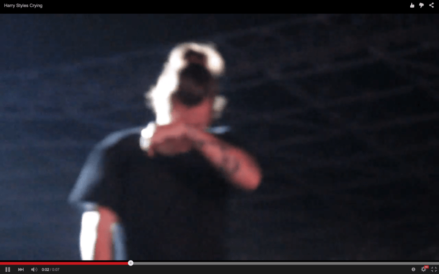 Harry Styles brach während eines Konzert-Auftritts, nur wenige Stunden nach dem Ausstieg von Band-Kollege Zayn Malik, in Tränen aus.
