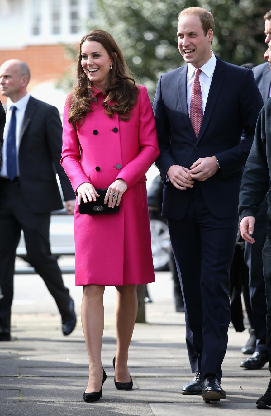Pretty in Pink! Der Frühling kommt, der Babybauch fürs zweite Kind wächst - und Herzogin Kate strahlt.