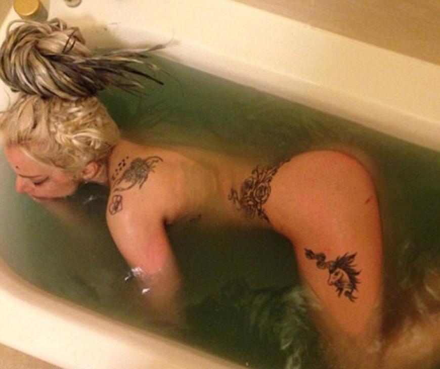 Lady Gaga nimmt ihre Follower sogar mit in die Badewanne